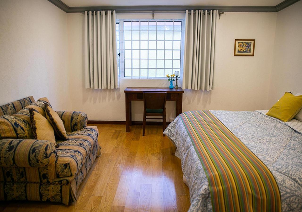 Casa San Pedro Bed & Breakfast Mexico City Exterior photo